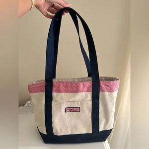 Vineyard Vine Tote bag